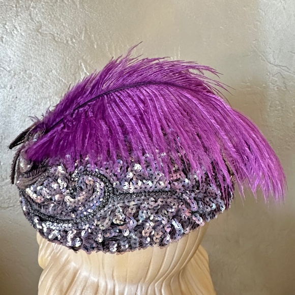JOYFUL 195O\'s IRIDESCENT SEQUIN COCKTAIL HAT WITH OSTRICH FEATHERS main image 5